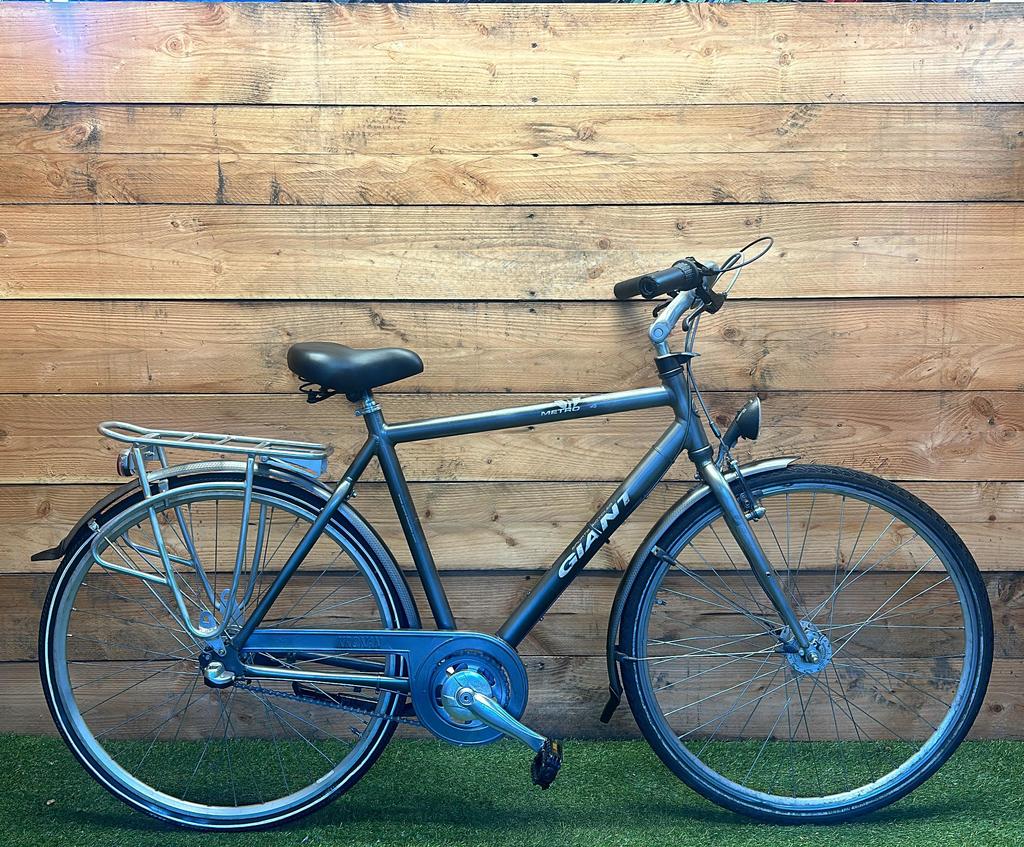 Giant Metro CS4 3v 28inch 56cm
