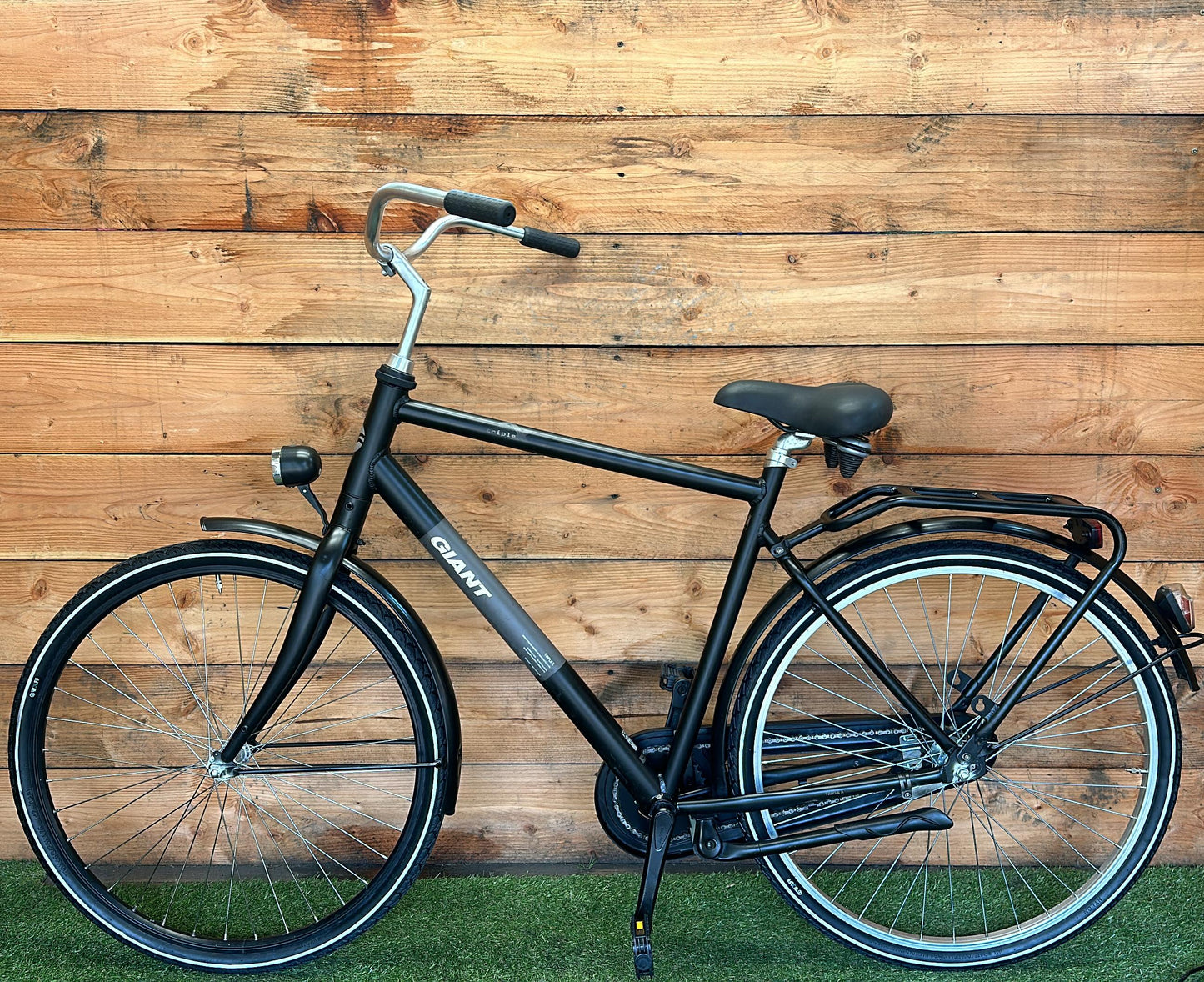 Giant Triple X 28inch 60cm