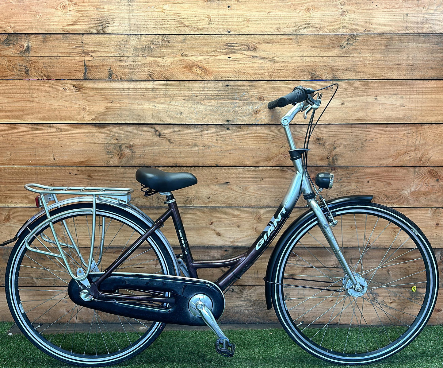 Giant Metro CS4 3v 28inch 44cm